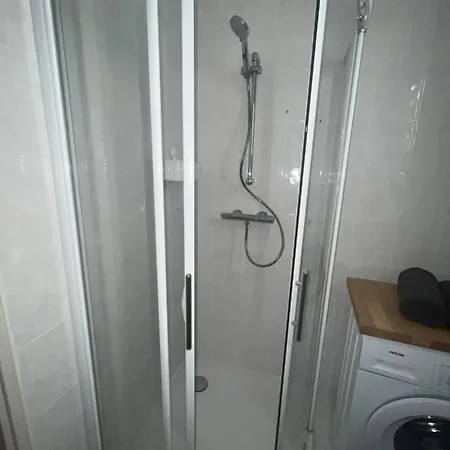 2 Pieces Spacieux Apartament